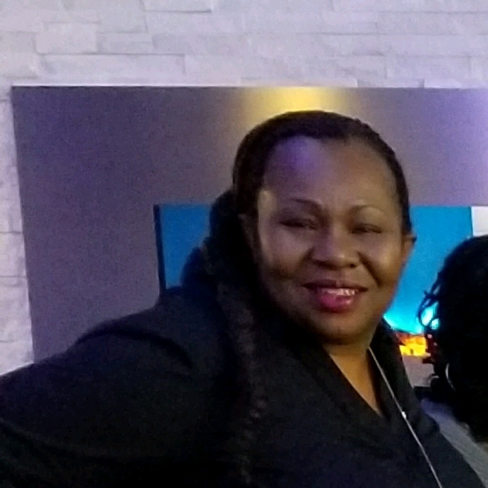 Meet your Posher, Debbie